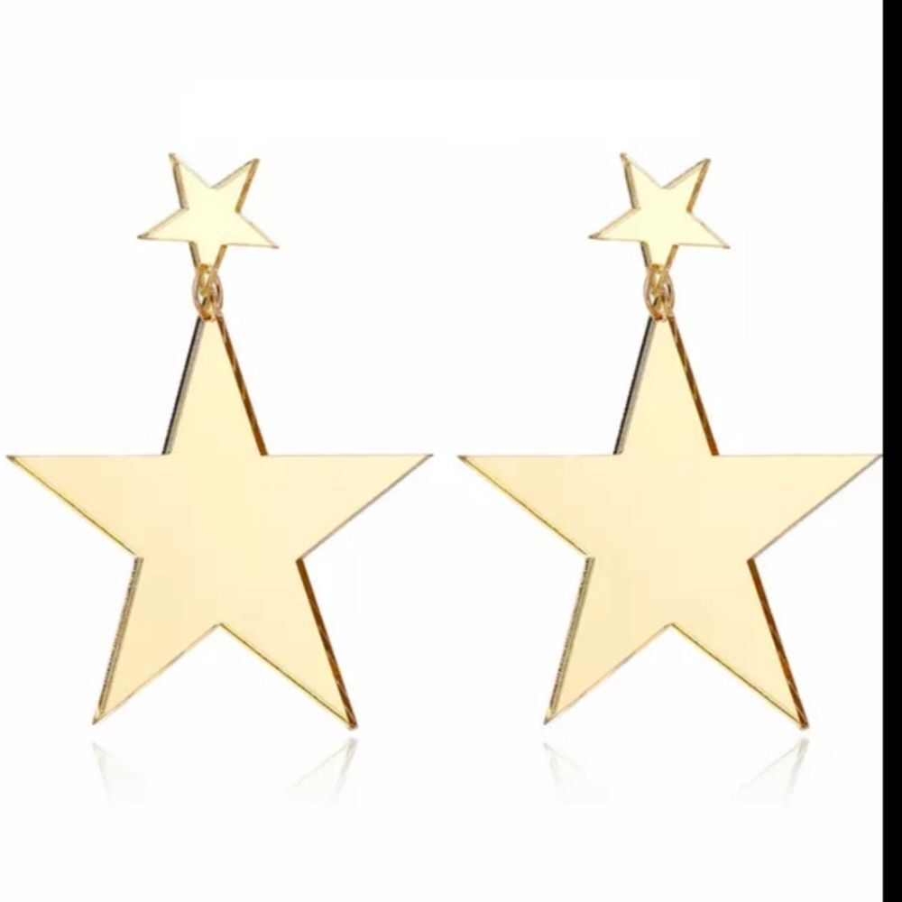NWOT Gold Mirrored Star Earrings